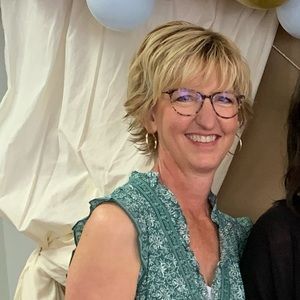 Meet your Posher, Carrie